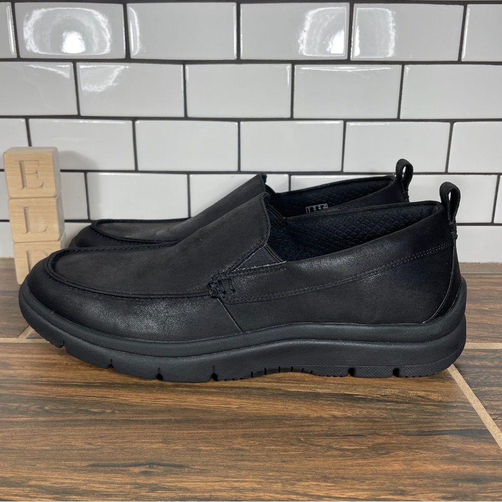 Clarks Tunsil Way Mens Size 10 Shoes Black Slip On Tetrasoft Comfort Loafer